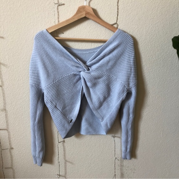 Hollister Sweaters - 🚨HOLLISTER - Reversible Sweater